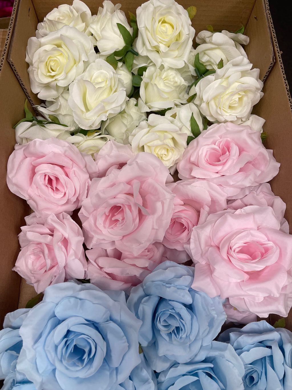 60/70 PCS Artificial Flower Heads(BS2) – Mixed Colors for Wedding & DIY Decor