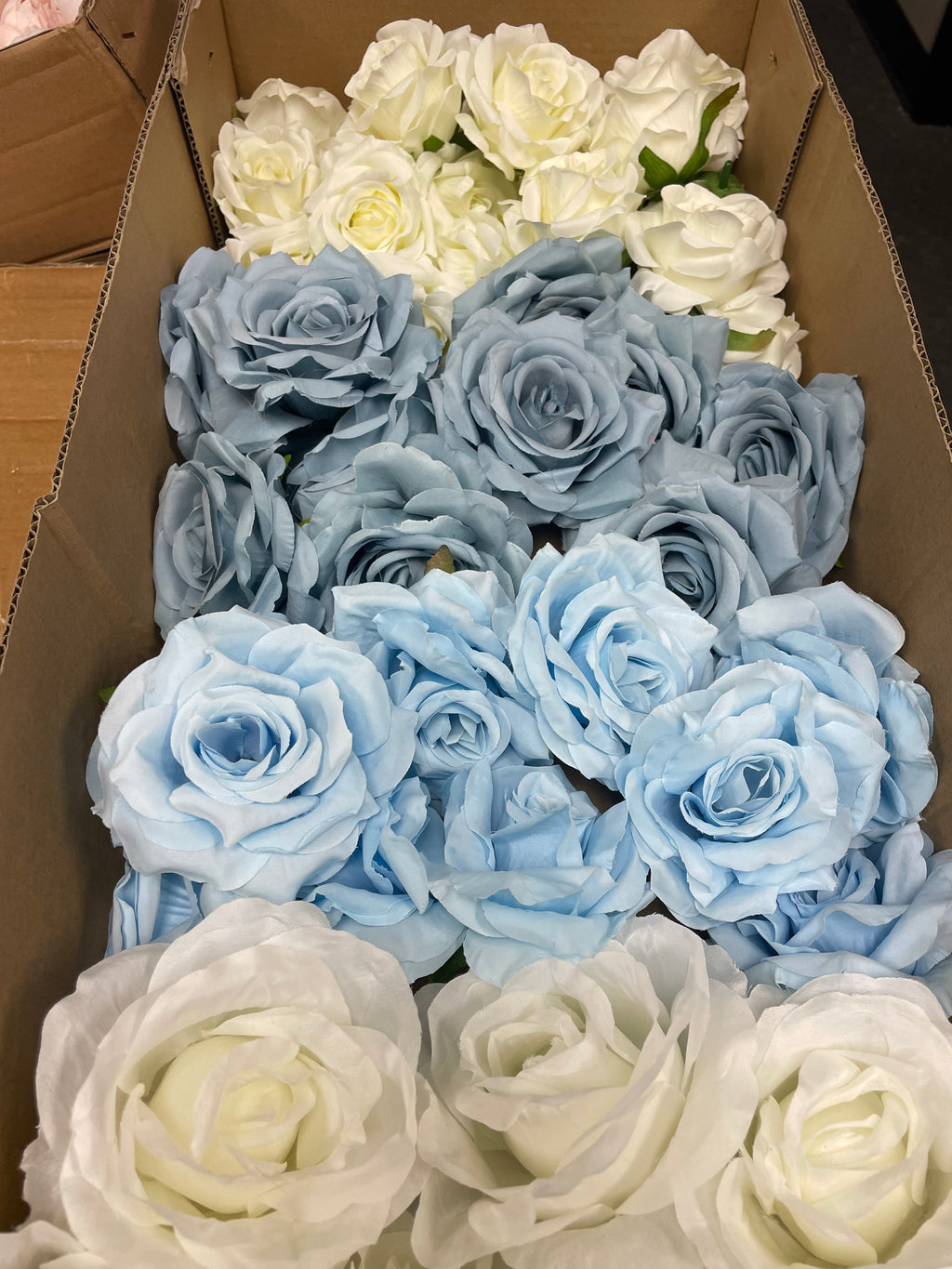 60/70 PCS Artificial Flower Heads(LS3) – Mixed Colors for Wedding & DIY Decor