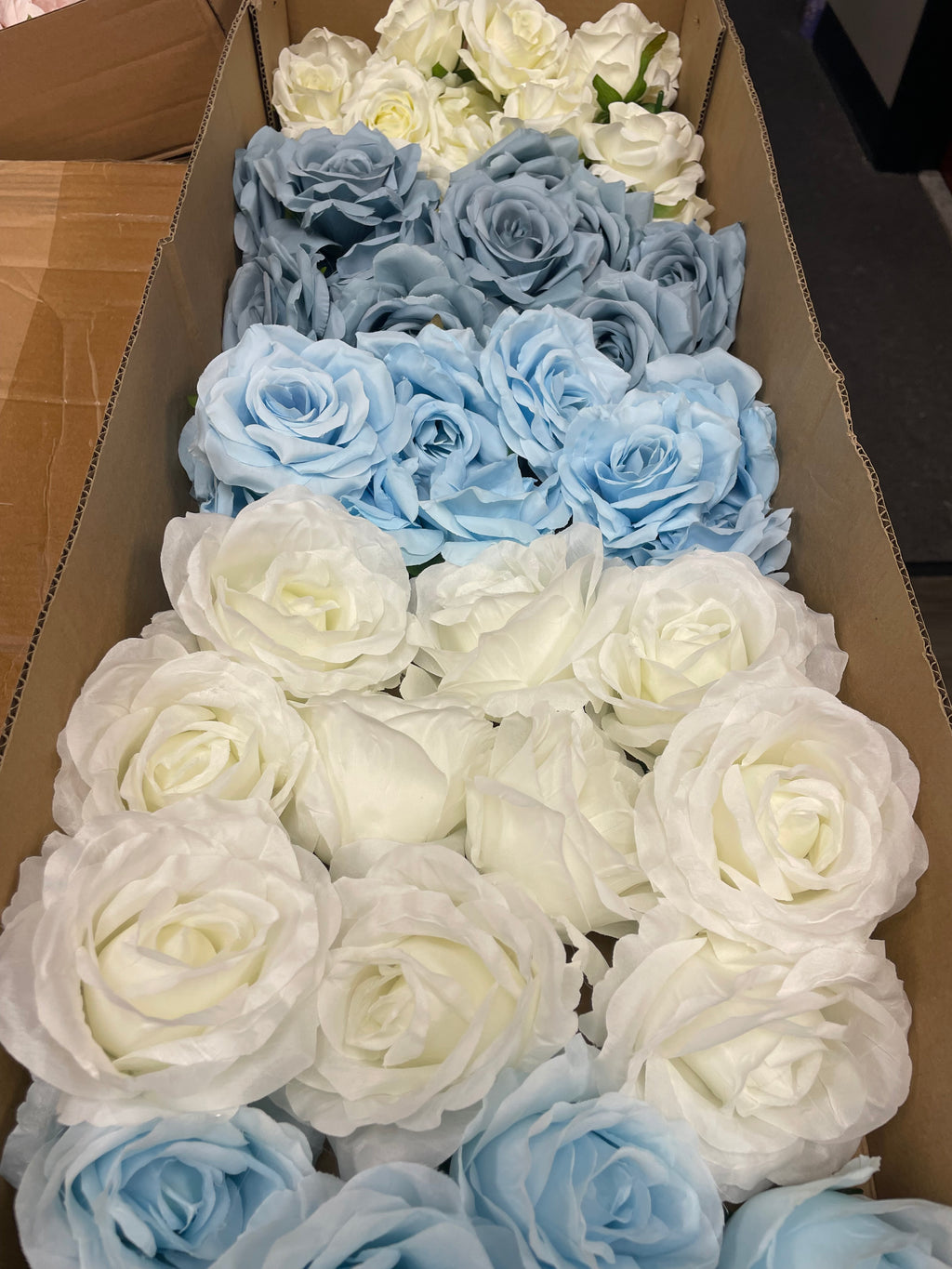 60/70 PCS Artificial Flower Heads(LS3) – Mixed Colors for Wedding & DIY Decor