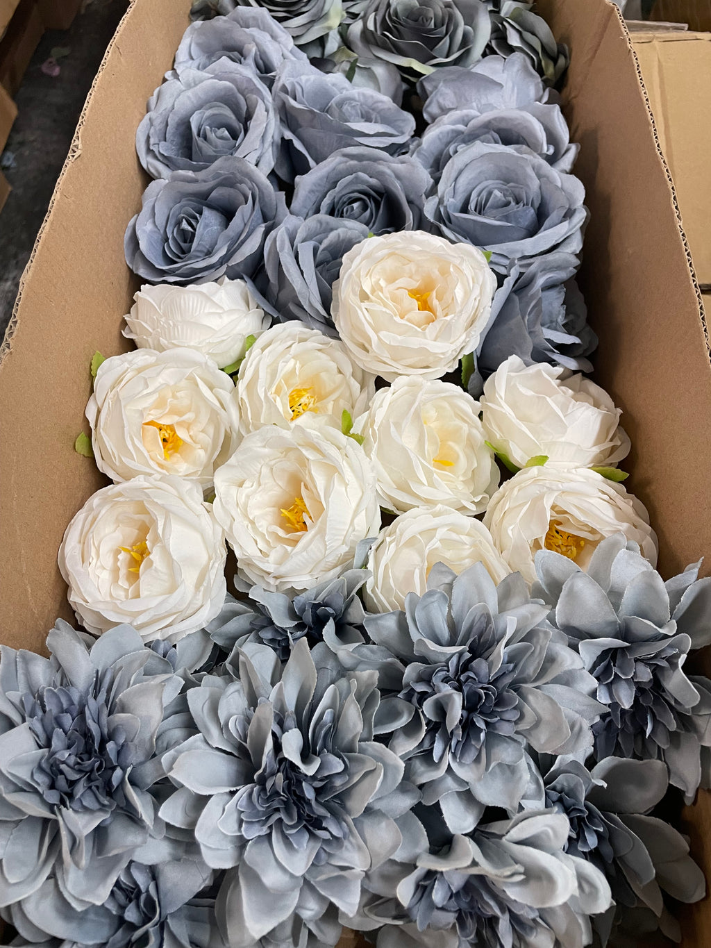 60/70 PCS Artificial Flower Heads(DS1) – Mixed Colors for Wedding & DIY Decor