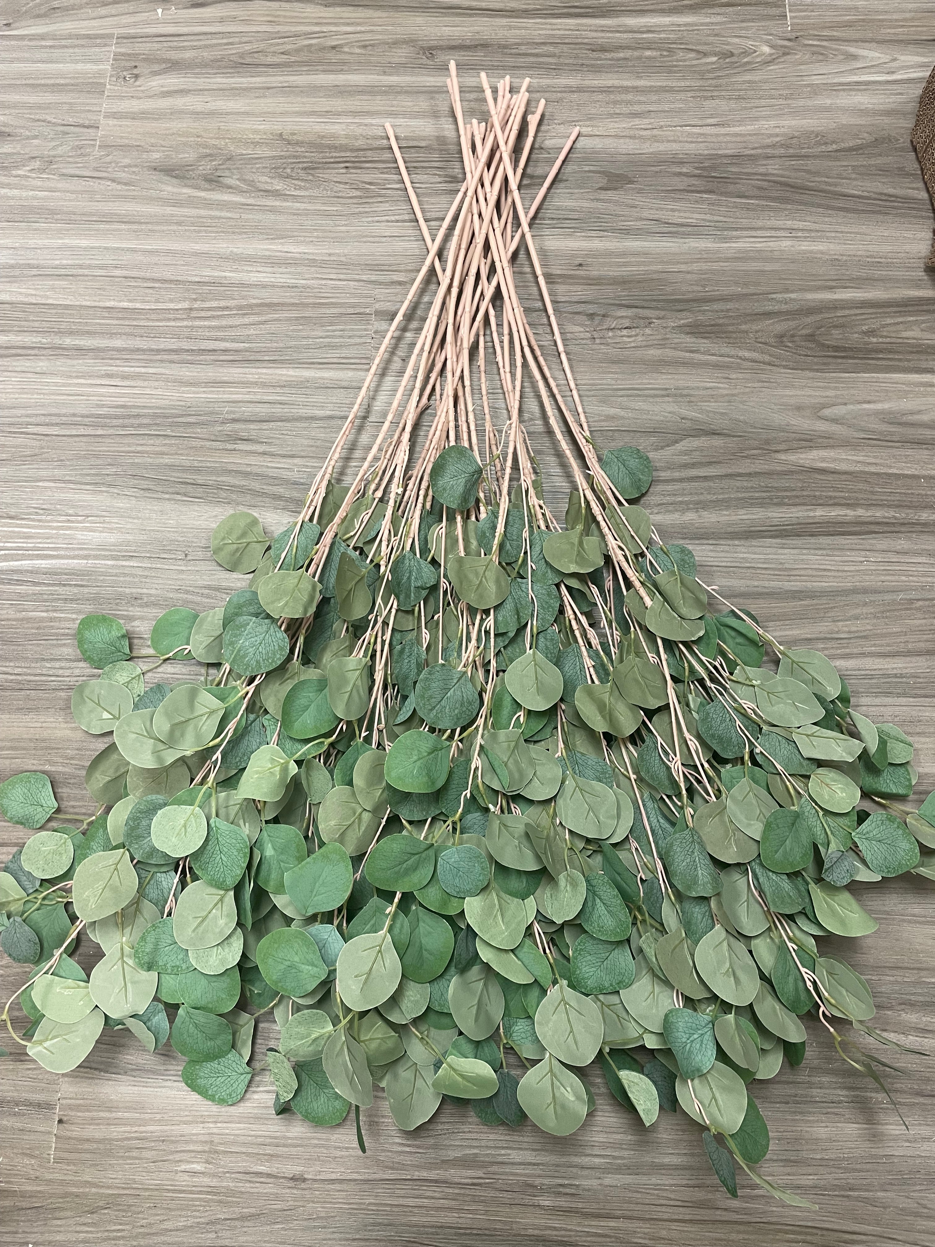 10Bunches/20Bunches Artificial Eucalyptus Stems, Soft Green Leaves, Natural Wood-Tone Stems (AG11）